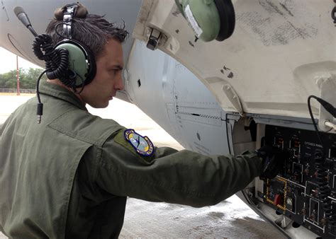 Flying Crew Chiefs Know Everything Air Force Article Display