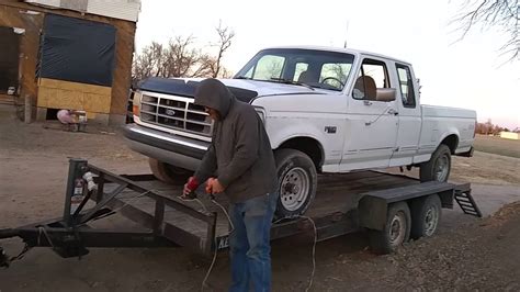 A Two Truck Auction 500 Dollar 4x4 F 150 Youtube