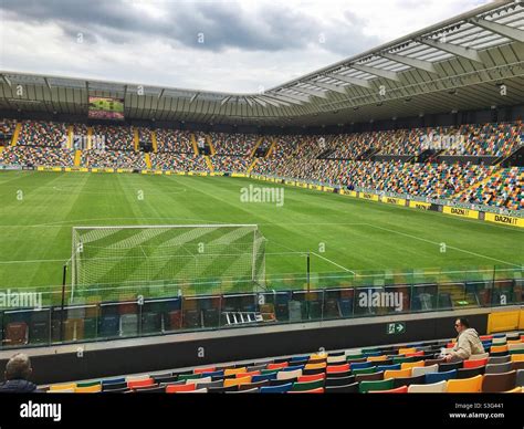 Estadio Dacia Arena Club De Fútbol Udinese Italia Fotografía De