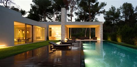 House In The Forest Designed By Ramon Esteve Studio Dsigners