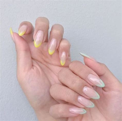 Solar Nails Everything You Need To Know About The Popular Nail Trend