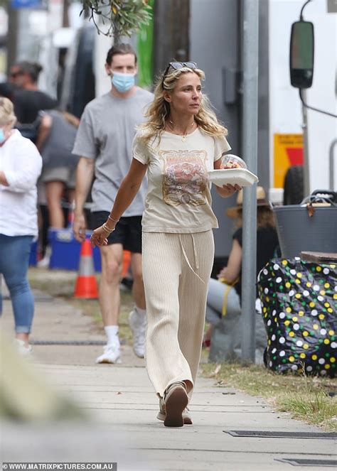 Who is paul mescal dating? Paul Mescal changes into Gaelic football shorts for a ...