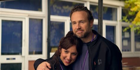 ‘trying Stars Esther Smith And Rafe Spall On Those Season 2 Finale Cliffhangers Delco Times