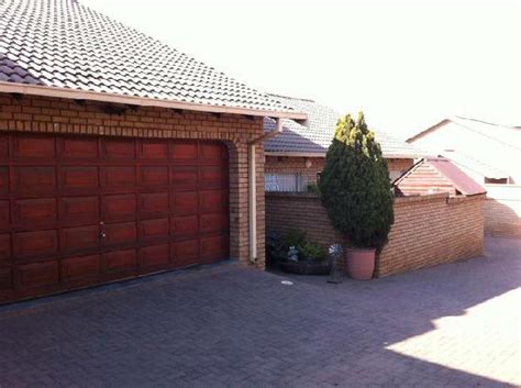 Witbank Die Heuwel Beautiful Townhou Townhouse For Sale For Sale In