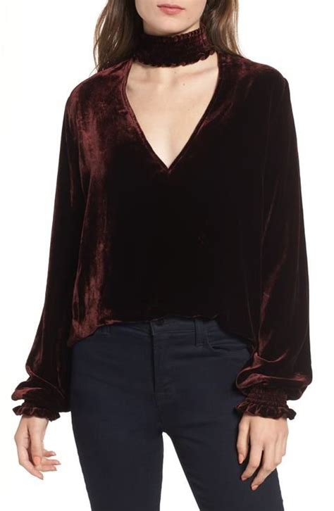 Velvet Holiday Look For Your Next Winter Party Plus The Best Velvet Pieces To Buy This Season