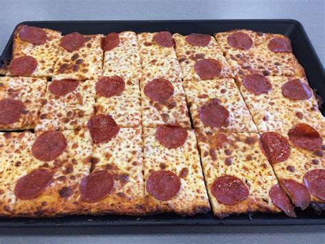 Pepperoni Pizza Chuck E Cheese Pepperoni Images