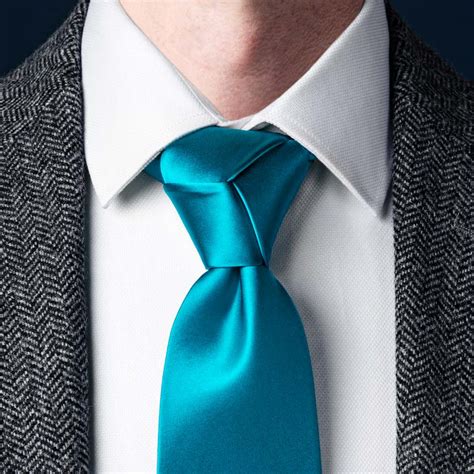 Tie A Tie Windsor How To Tie A Double Windsor Knot How To