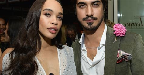 Elizabeth Gillies And Avan Jogia Relationship - Avan Jogia Makes First Public Appearance With New Girlfriend