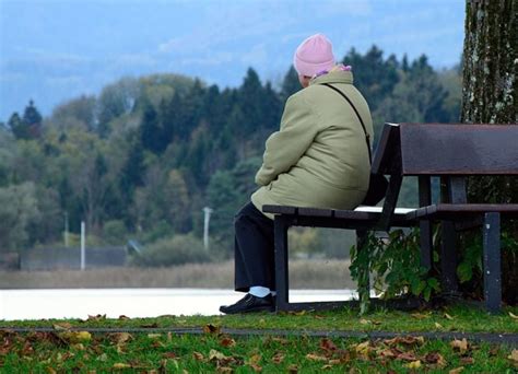 How The Habit Of Humming Benefits The Elderly Youmemindbody