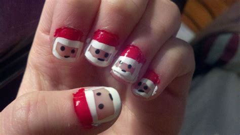women beauty tips  sizzling christmas nail polish ideas