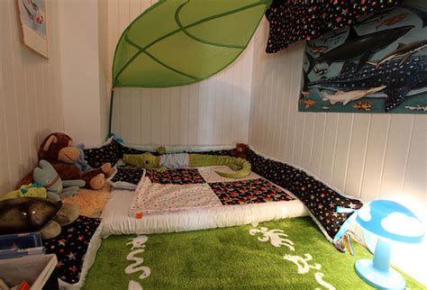 We have lots more baby and child inspiration in our archives! Nice Toddler Floor Beds - HomesFeed