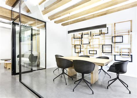 Zapata Y Herrera Lawyers Office By Masquespacio