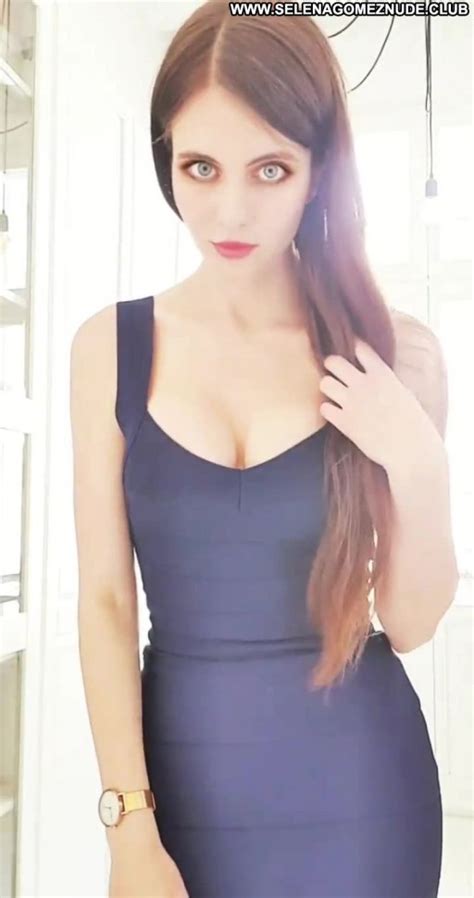 Ariadna Majewska Beautiful Babe Posing Hot Celebrity Sexy