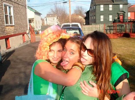 Drunken St Patricks Day Girls 69 Pics