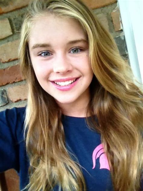 pretty girl face 13 year girl blonde girl