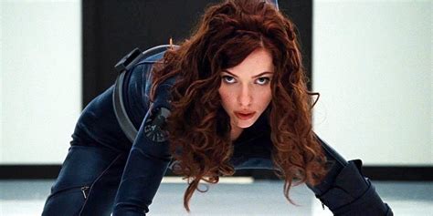 Why Black Widow Needed To Poke Fun At Scarlett Johanssons Famous