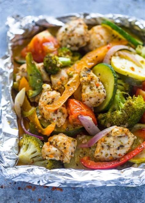 What has been the most memorable place you have ever visited? 12 Date Night Dinners That Are Also Healthy | Foil packet meals, Food recipes, Easy summer meals