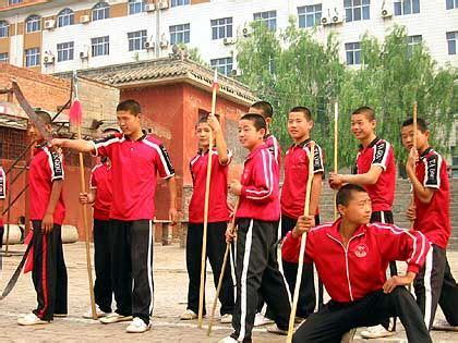 Warum sie das teurere ticket buchen sollten! Kung-Fu-Schule: Die Kampf-Kids von Shaolin - DER SPIEGEL
