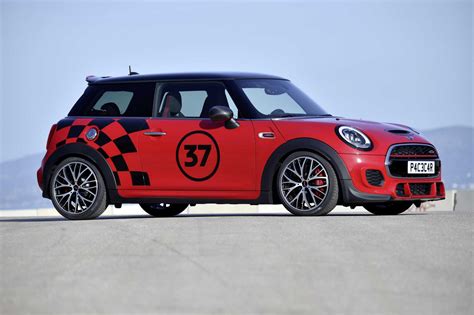 Mini John Cooper Works With Accessory Products 052015
