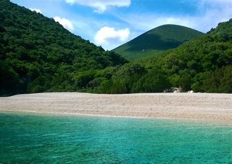 Χρησιμεσ πληροφοριεσ για την κεφαλονια. Δεν είναι Καραϊβική: Είναι η καλά κρυμμένη παραλία Αμίδι στην Κεφαλονιά (εικόνες) | Kefalonia ...