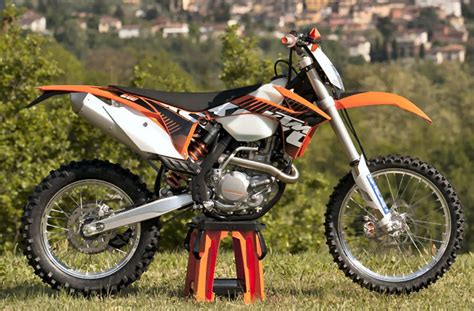 • 2020 • 2019 • 2018 • 2017 • enduro differences from previous. 2012 KTM 500 EXC - Moto.ZombDrive.COM