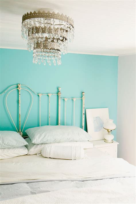 Top 10 Aqua Paint Colors For Your Home