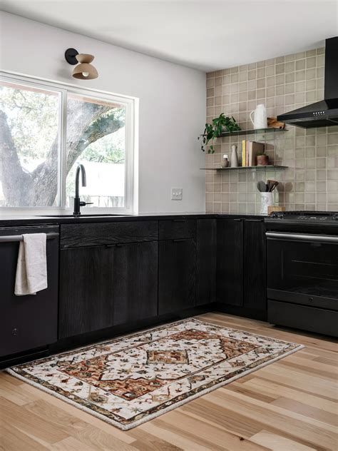 This husband and wife duo have taken this dirty, old blast from the past and created a home that is bright, welcoming, and undeniably improved. 1970s Kitchen Remodel Before and Afters — The Effortless Chic