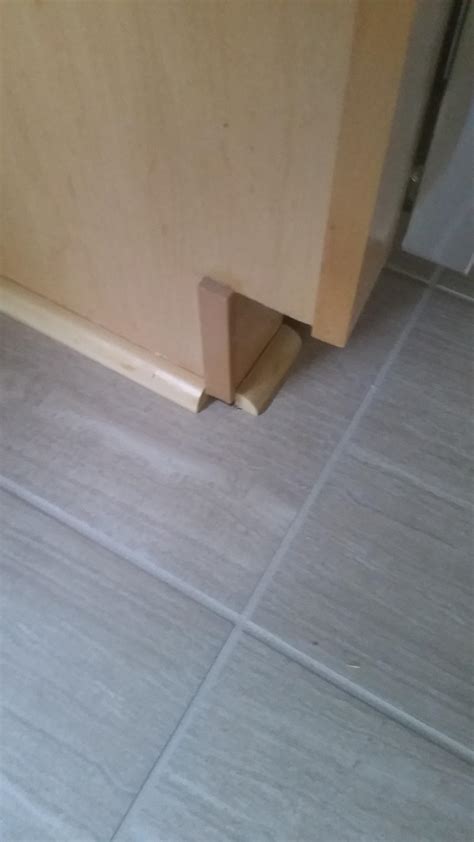 Cutting Quarter Round Molding Inside Corner - how to cut quarter round molding in corners