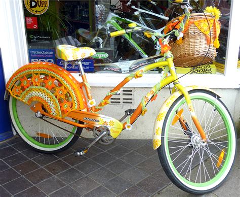 Find images of decorated bicycle. N e e d l e p r i n t: A Happy Hopeful Easter * Easter ...