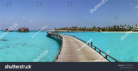 Maldive Panoramic Azure Ocean Lagoon Indian Stock Photo 1142667851