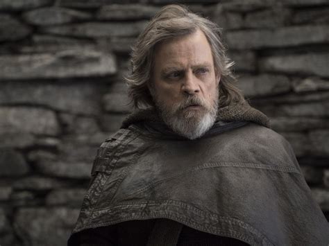 Mark Hamill Regrets Trash Talking Luke Skywalker In The Last Jedi