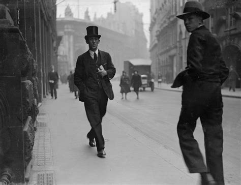 28 Stunning Photos Of London Street Style Through The Decades