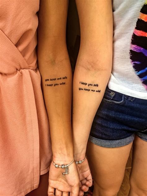 Frases Cortas Tatuajes Para Hermanas Frases Amicitia Vincit Horas La