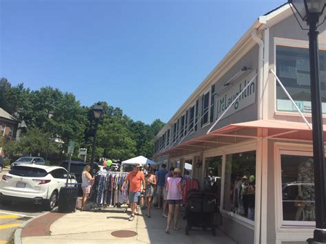 Hingham Downtown Association Turns Up The Heat With Annual Sidewalk