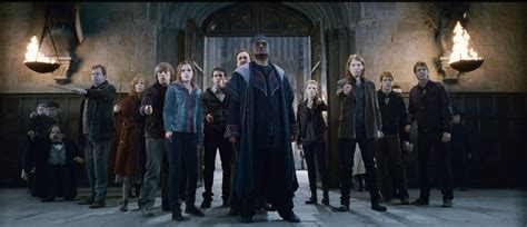 Ten Inspirational Moments From The Battle Of Hogwarts Wizarding World