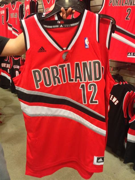 The starting lineup of the portland trail blazers starts with damian lillard. Portland Trail Blazers Unveil New Red Alternate Jerseys ...