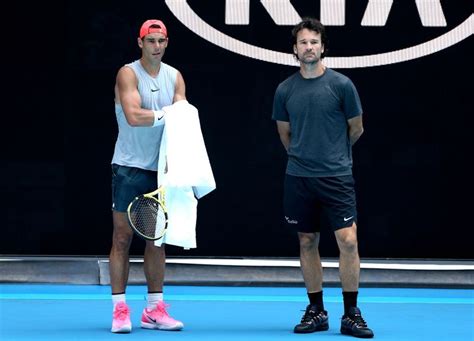 Federer không dự giải úc mở rộng 2021. Hai ứng cử viên vô địch Úc mở rộng 2021 gặp khó