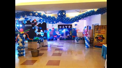 From snowmen to santa clause, to reindeer to nativity scenes, there is truly. Underwater theme party - YouTube