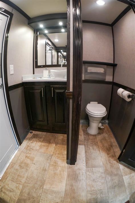 10 Station Luxury Portable Restrooms | Luxury Portable Toilet | Porta Potty