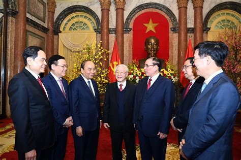 Dù bé nhất lớp nhưng học trò trọng gây ấn tượng sâu sắc với cô bởi sự thông minh, chăm chỉ và chữ viết tròn trịa rất đẹp. Tổng Bí thư, Chủ tịch nước Nguyễn Phú Trọng chúc Tết các ...