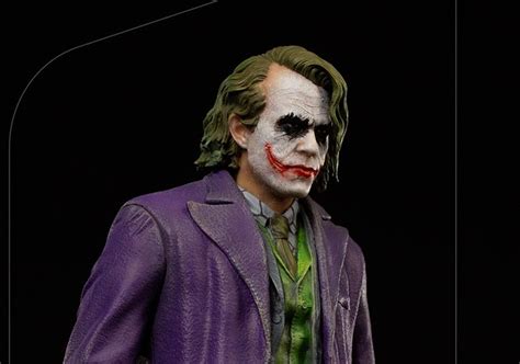 Preview The Dark Knight Joker Statue By Iron Studios The Batman Universe