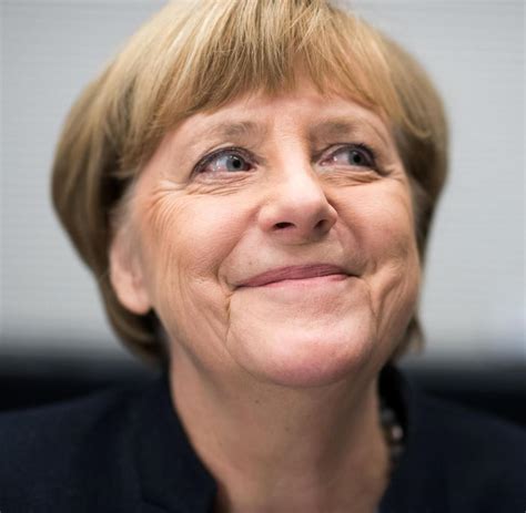 Kanzlerbilder Wer Malt Angela Merkel Eines Tages In Öl Welt