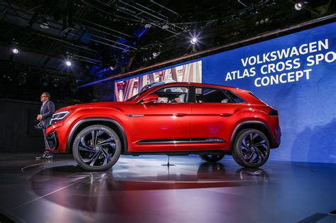 Volkswagen Atlas Cross Sport Concept Front Side Motor Trend En Español