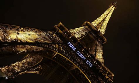 Turistas Podem Pagar Multa Ao Tirar Fotos Da Torre Eiffel Noite E Postar Imagens Nas Redes