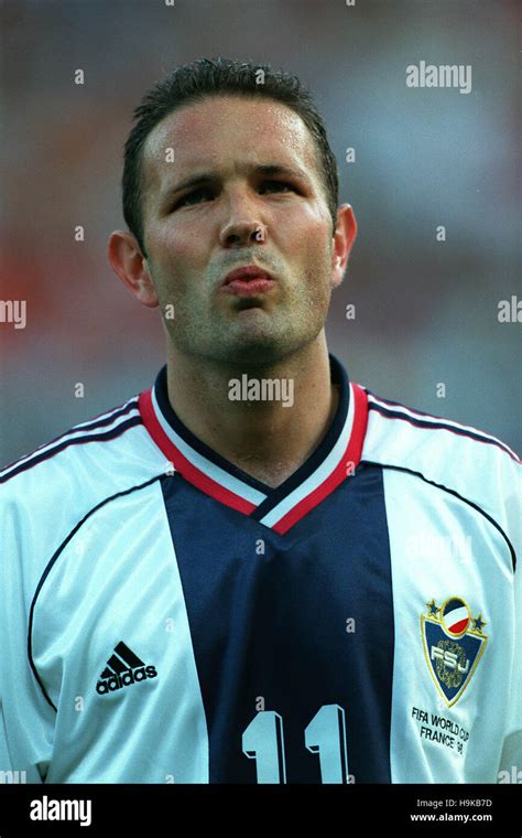 Sinisa Mihajlovic High Resolution Stock Photography and Images - Alamy