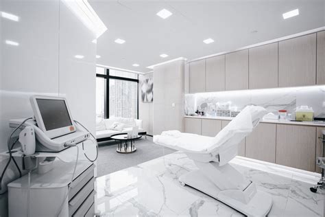 6 Medical Clinic Interior Design Ideas For Comfort & Beauty