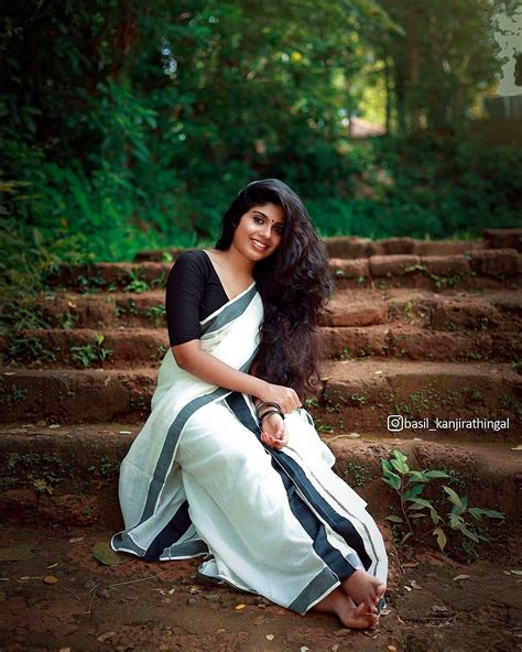 Traditional Saree Kerala Model Photo Shoot Images