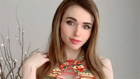 Tub Streamer Amouranth Lashes Out At Twitch For Showing Condom Ads