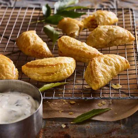 Serve smaller amounts of cheesecake, cookies, etc., to be able to offer more variety. Curry Puffs | Recipe | Vegetarian finger food, Curry, Recipes