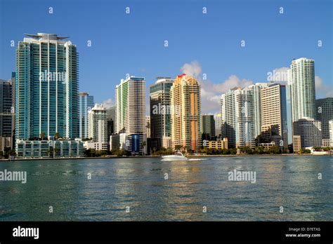 Miami Floridabiscayne Bay Watercity Skyline Cityscapebrickell Avenue